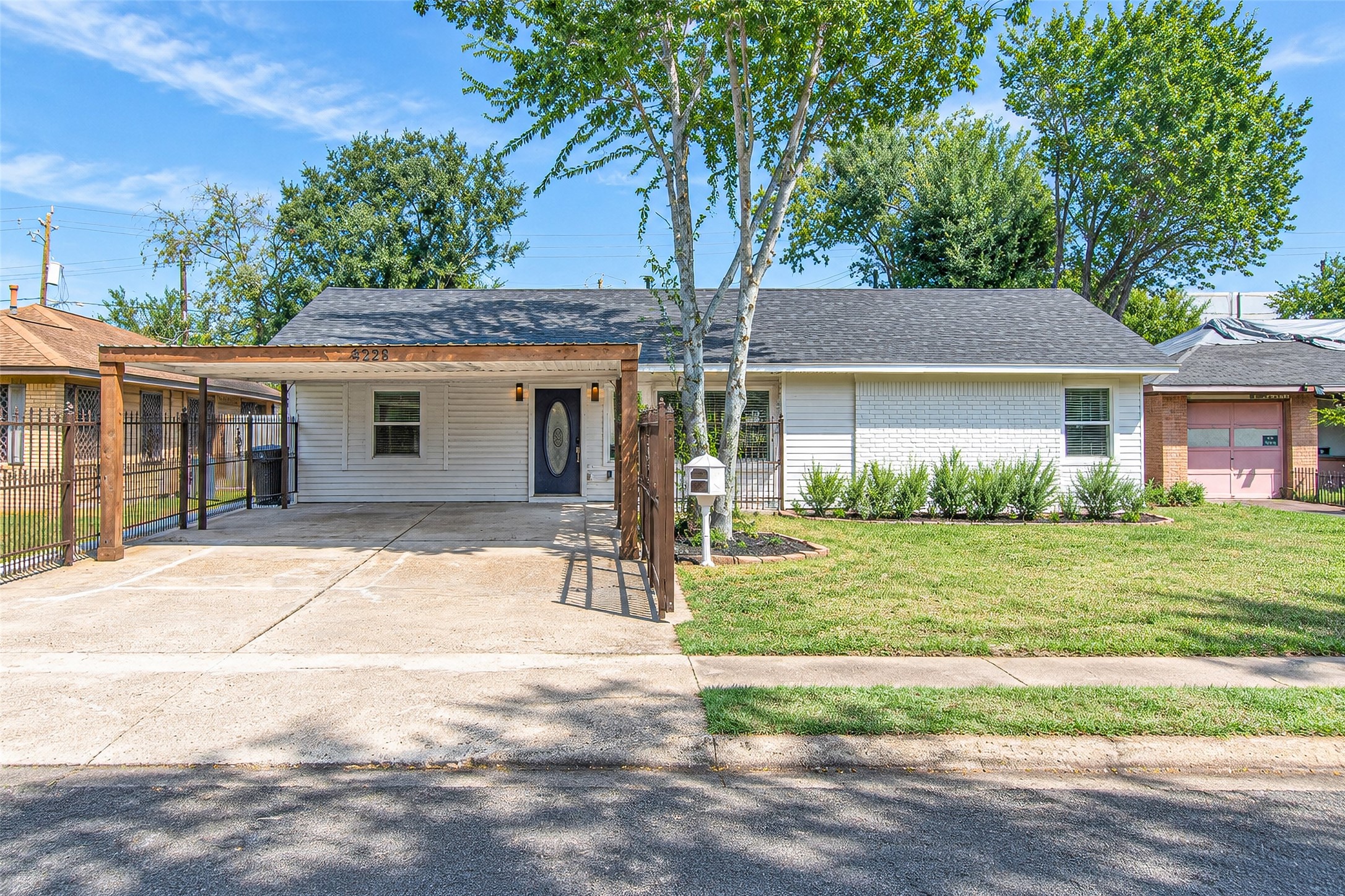 5326 De Lange Lane