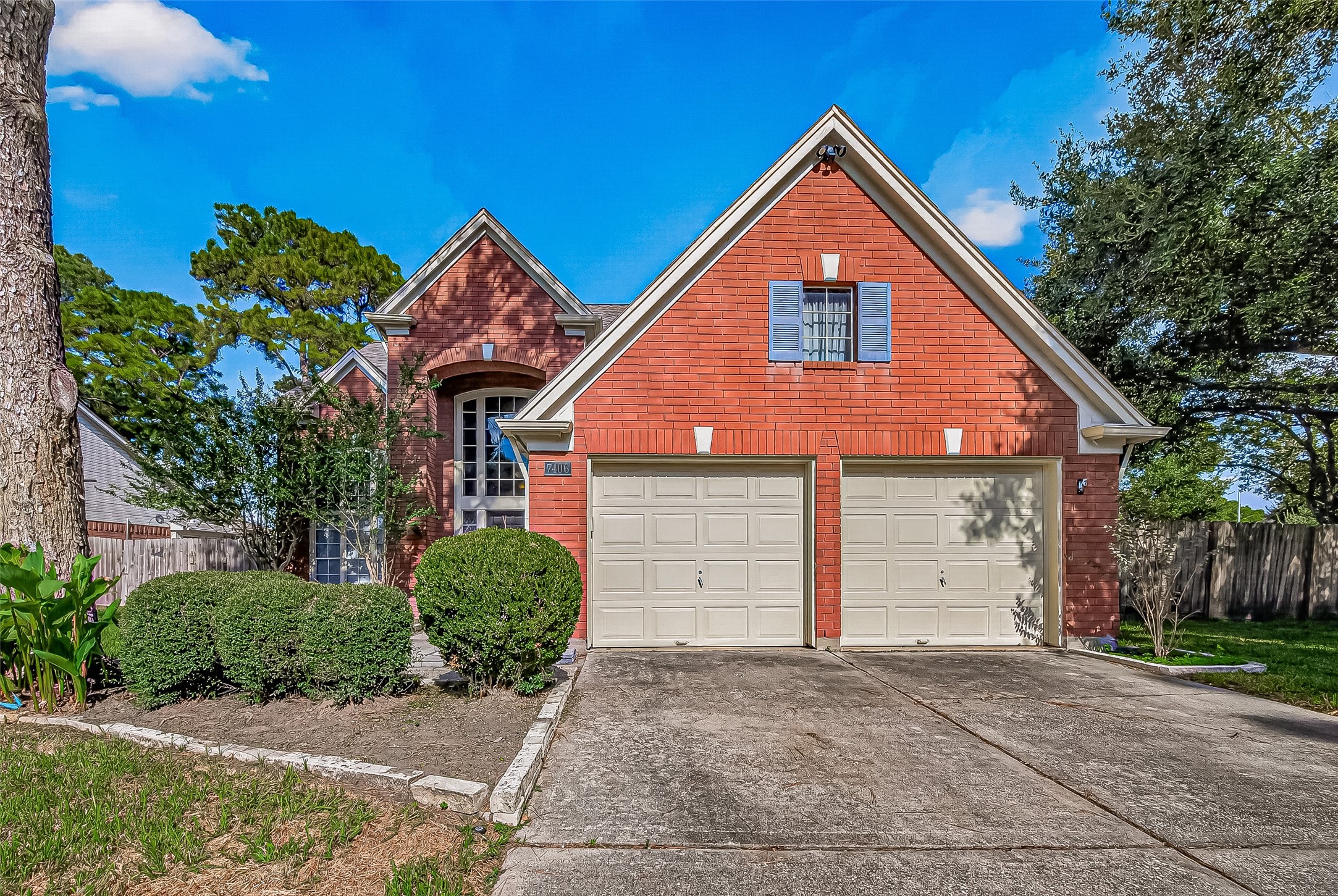 7406 Pleasant Ridge Drive