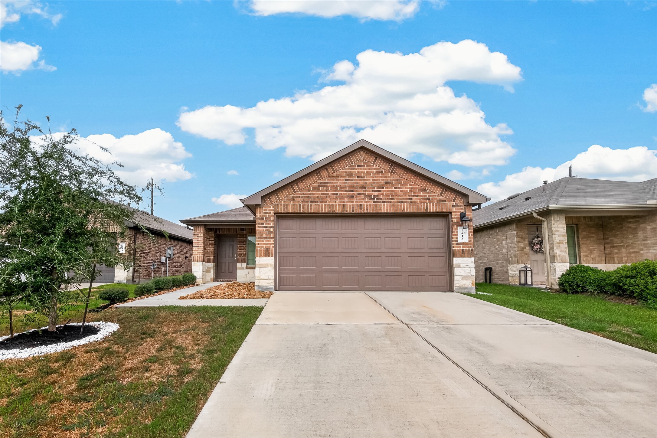 2415 Moraine Valley Drive