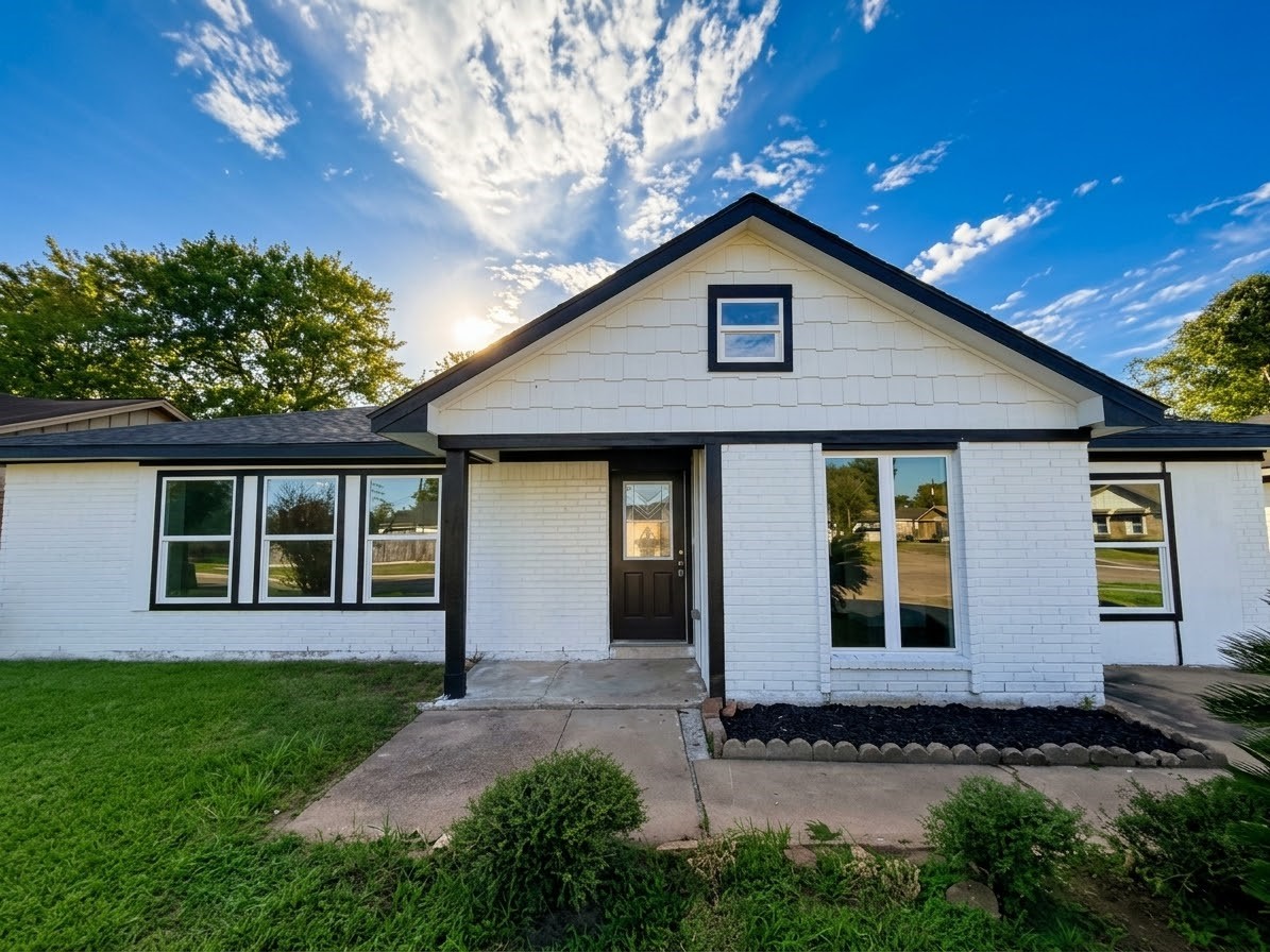 15022 Buxley Street
