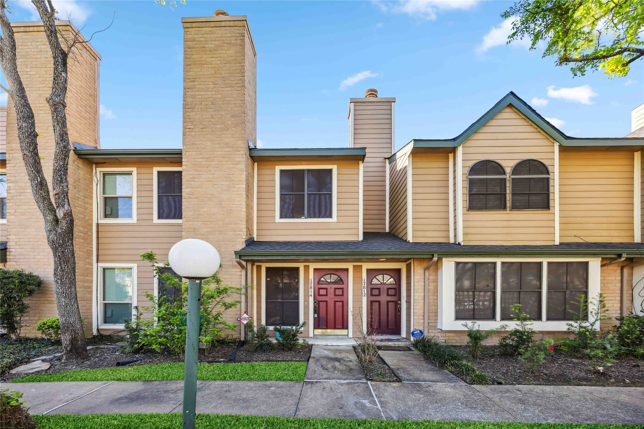17814 Kings Park Lane
