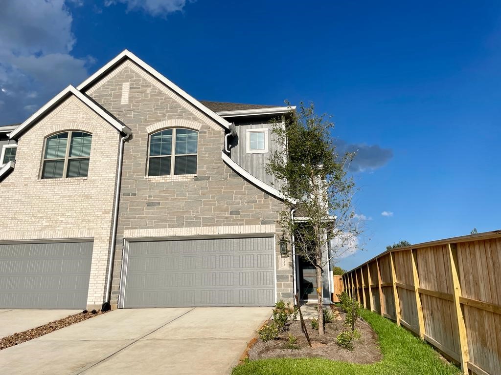 639 Silver Pear Court