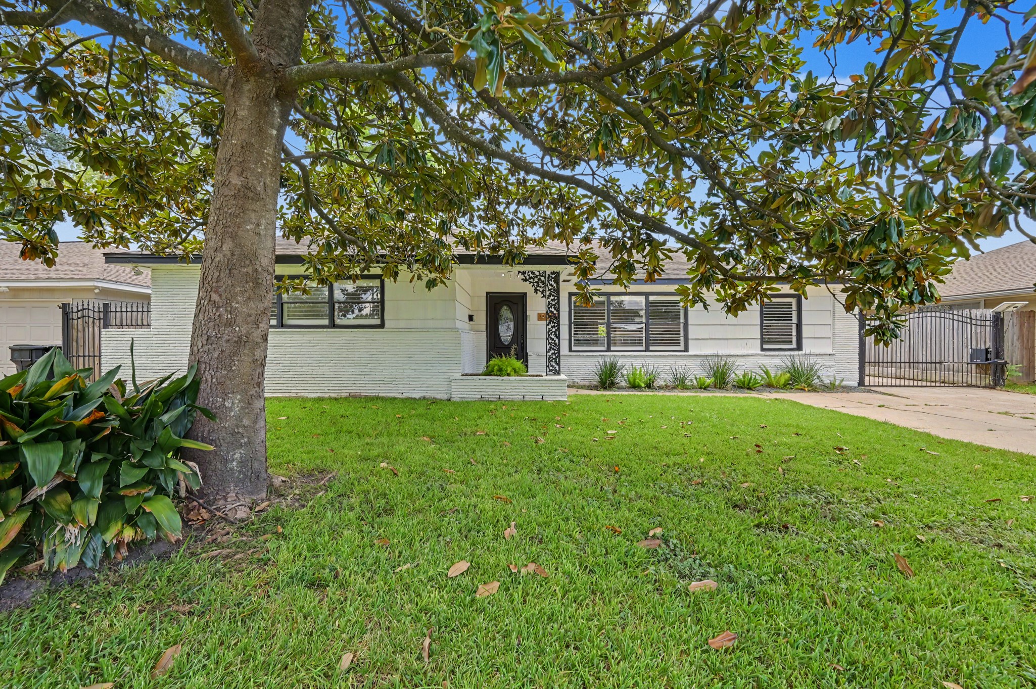 9613 Westview Drive