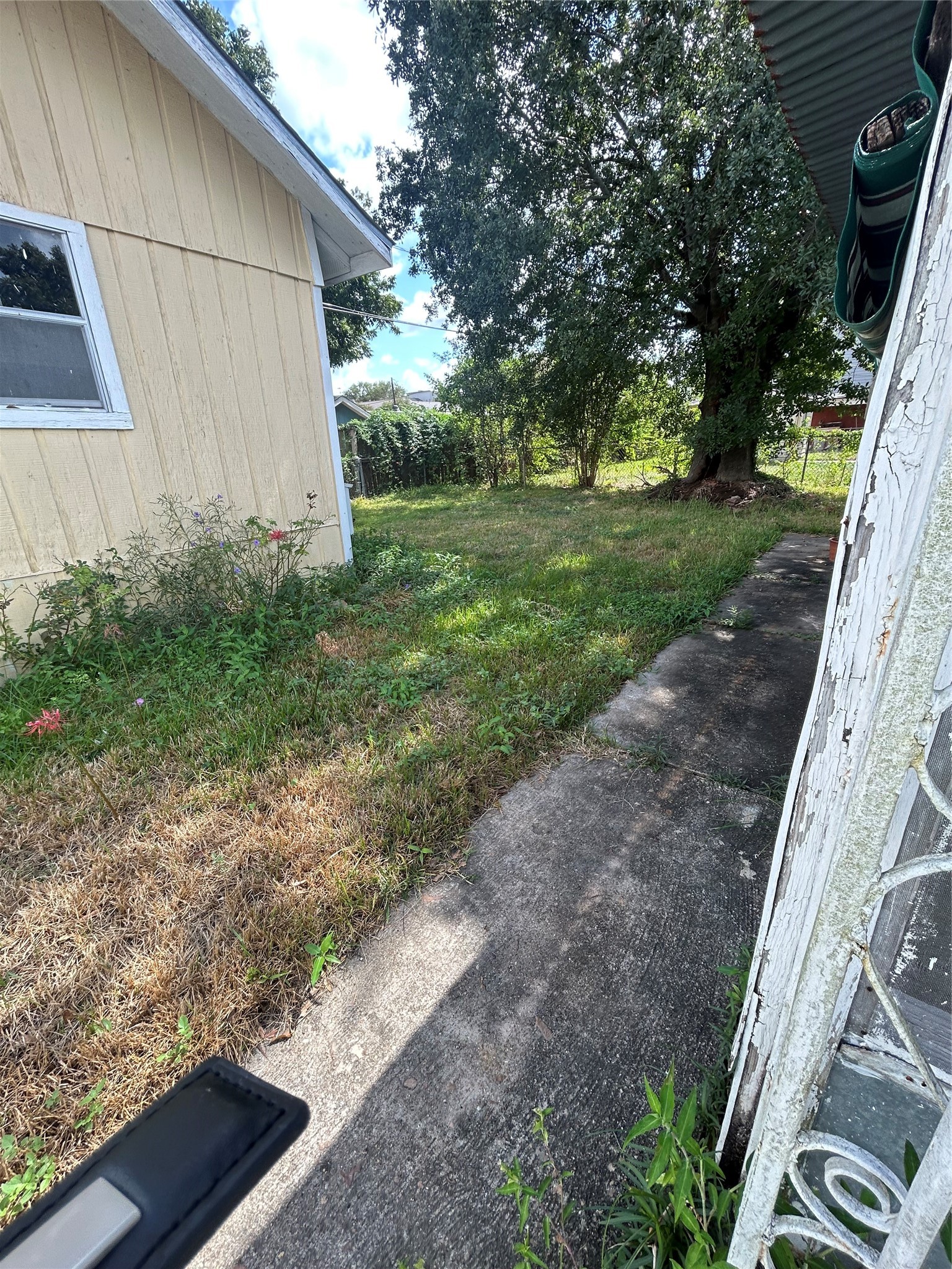 Listing photo 5