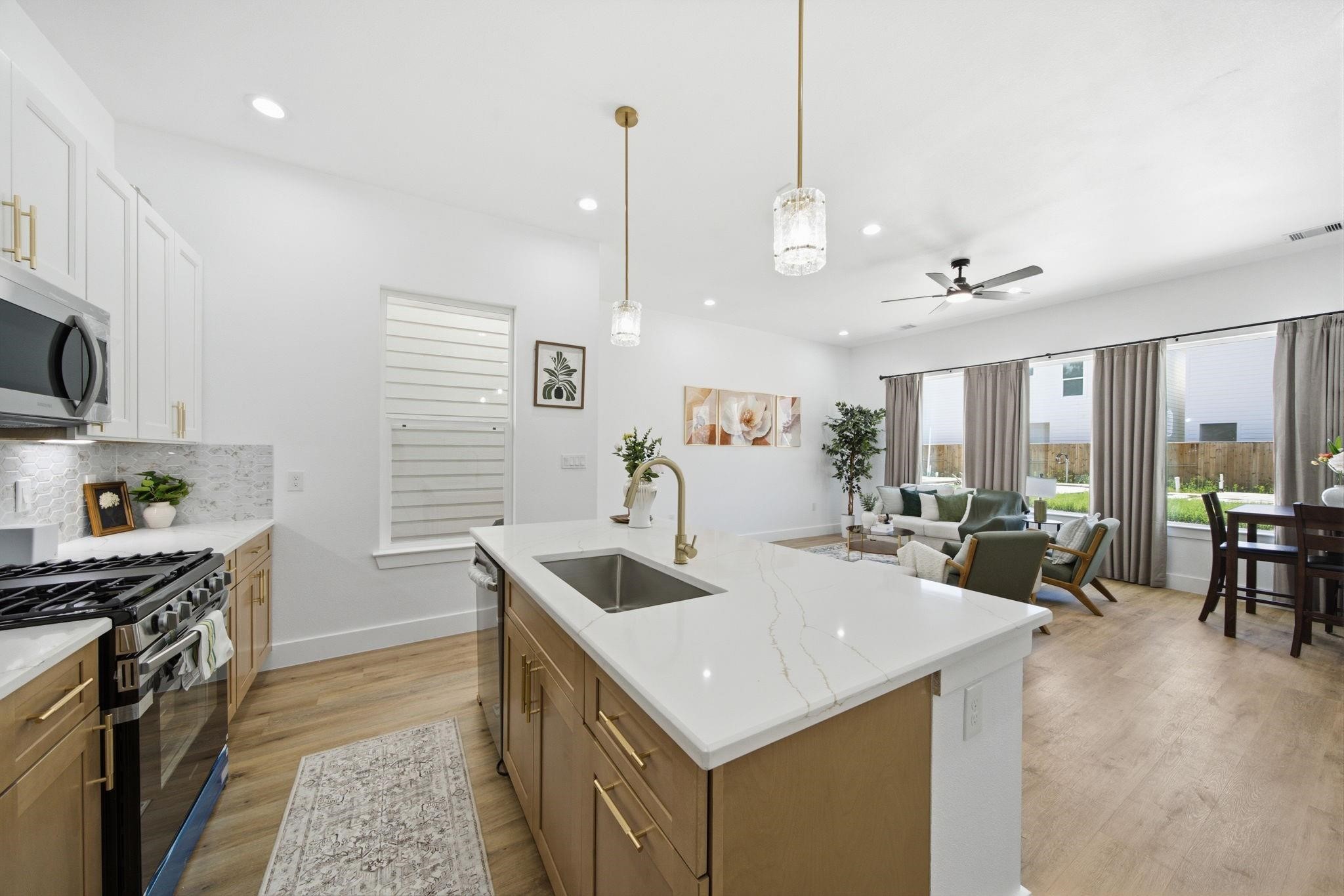 8908 Knoll Leaf Drive