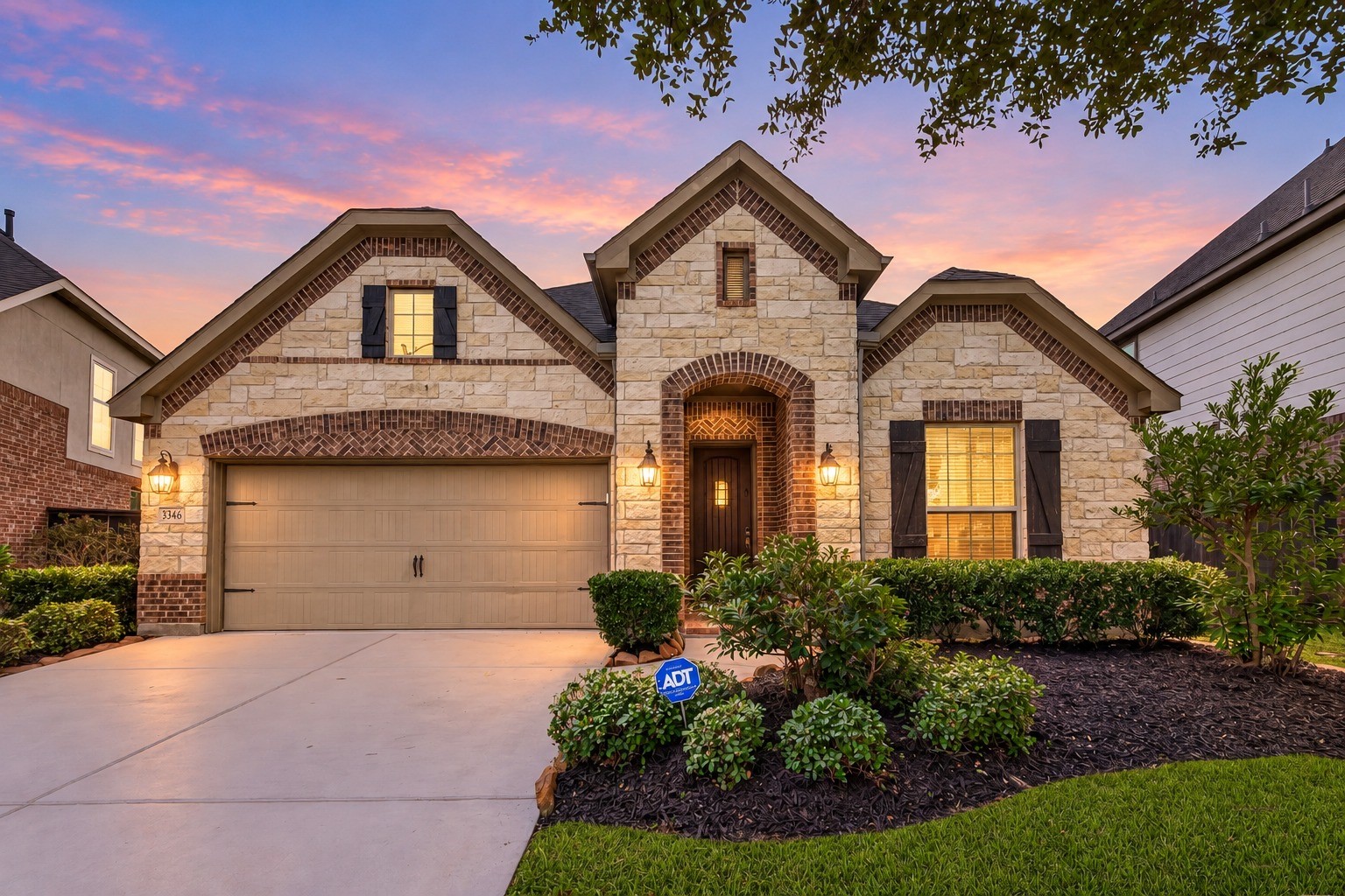 3346 Breeze Bluff Way