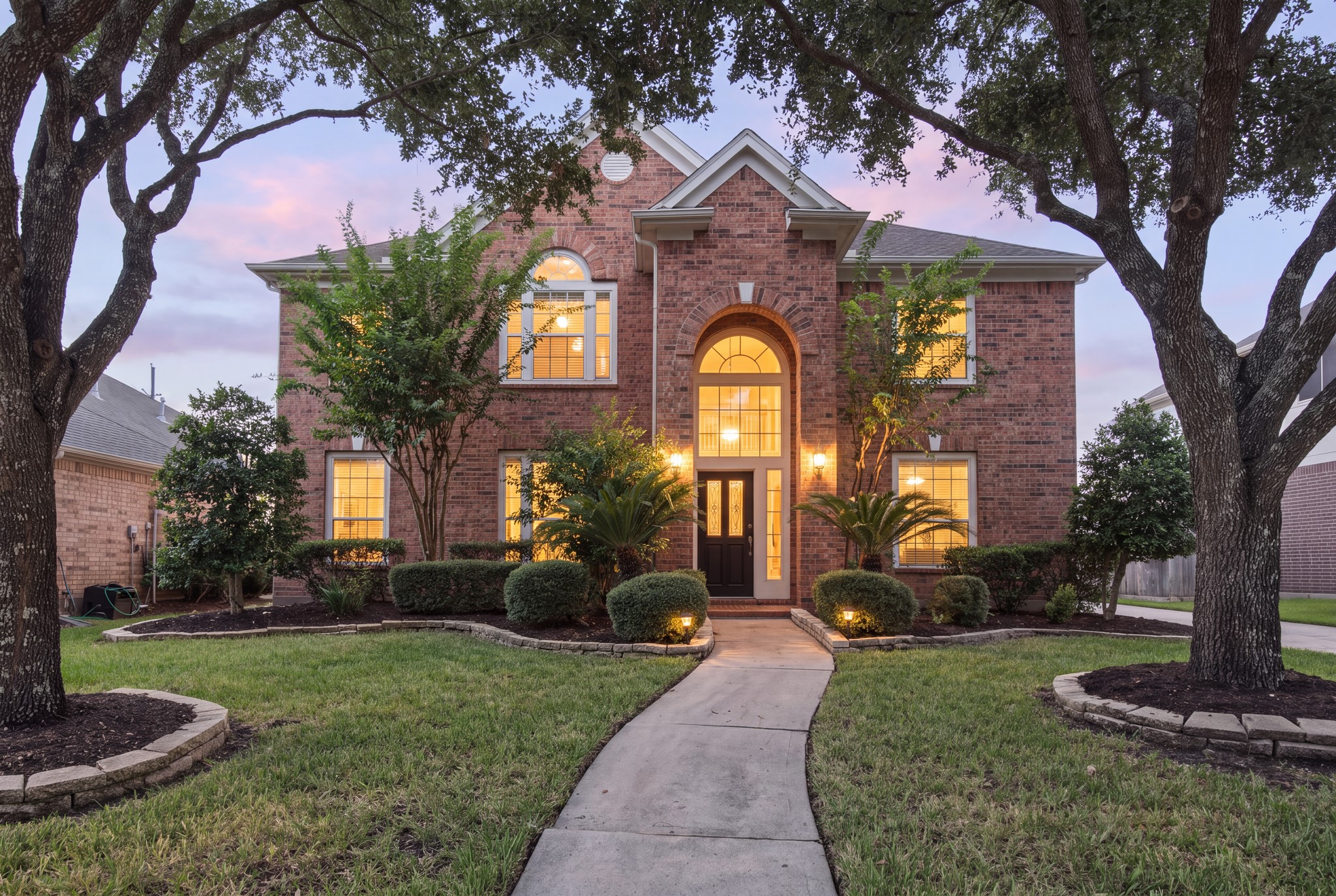 4426 Desert Cliff Court