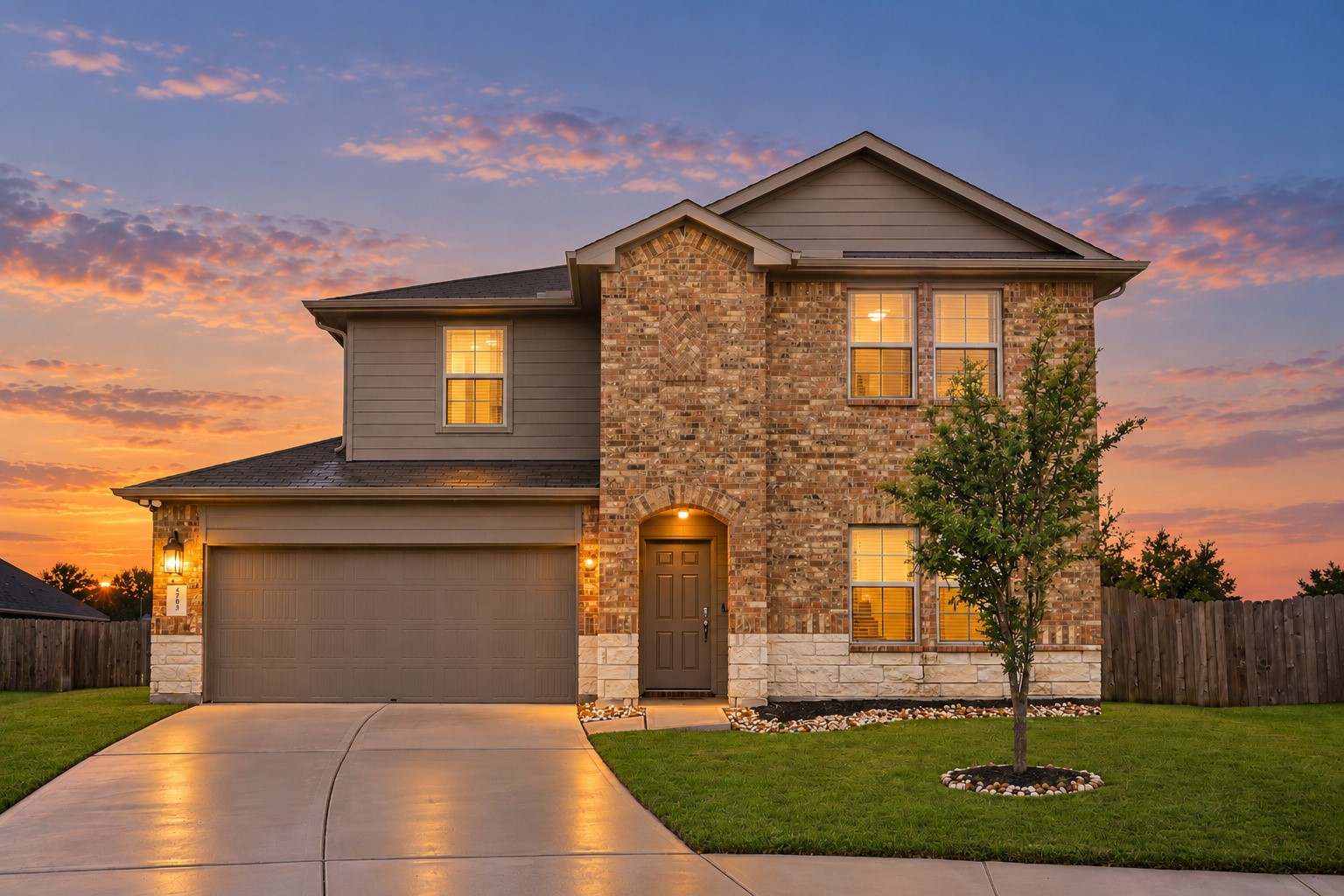 4703 Avellino Base Drive