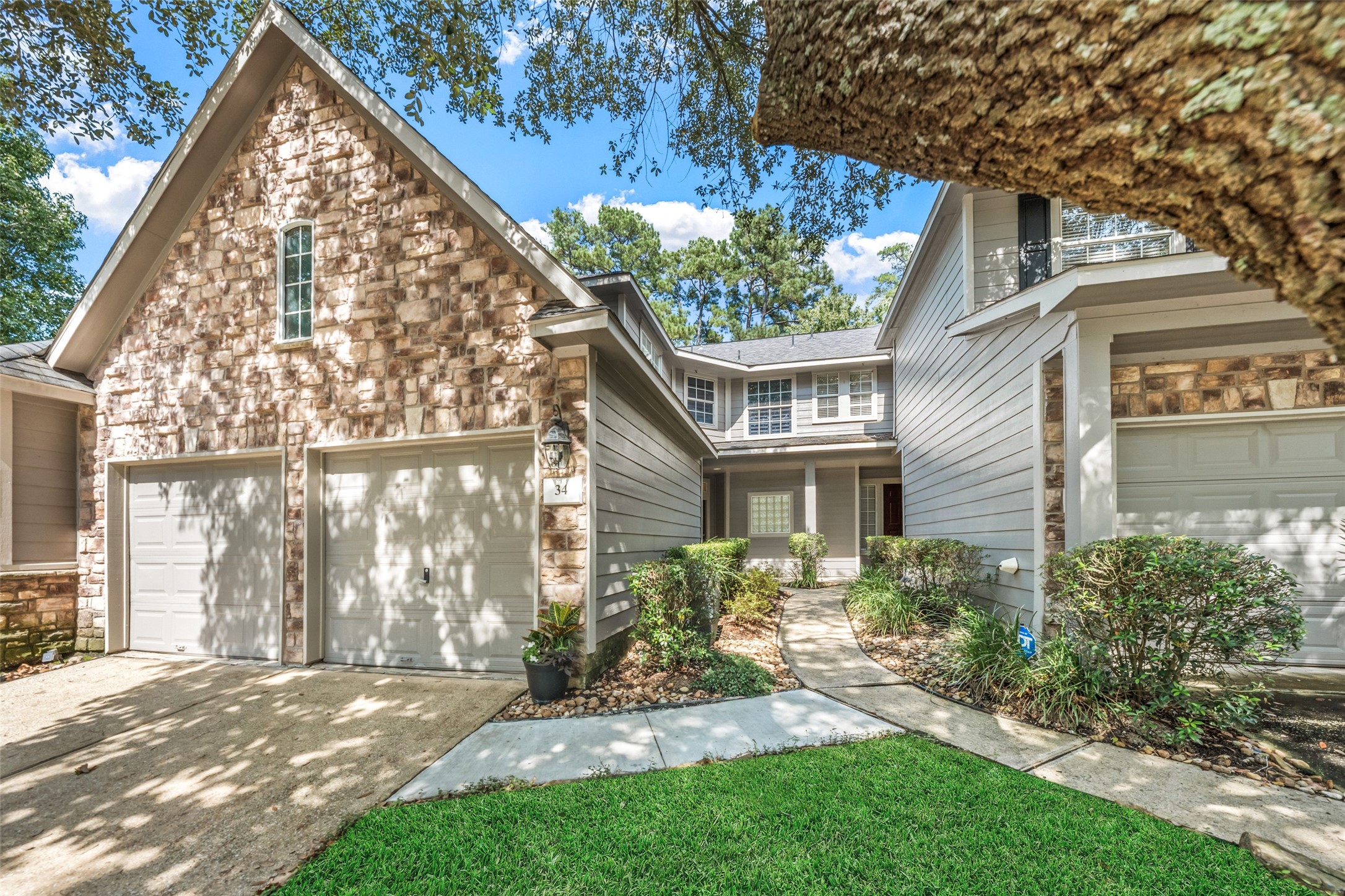 34 Alderon Woods Place