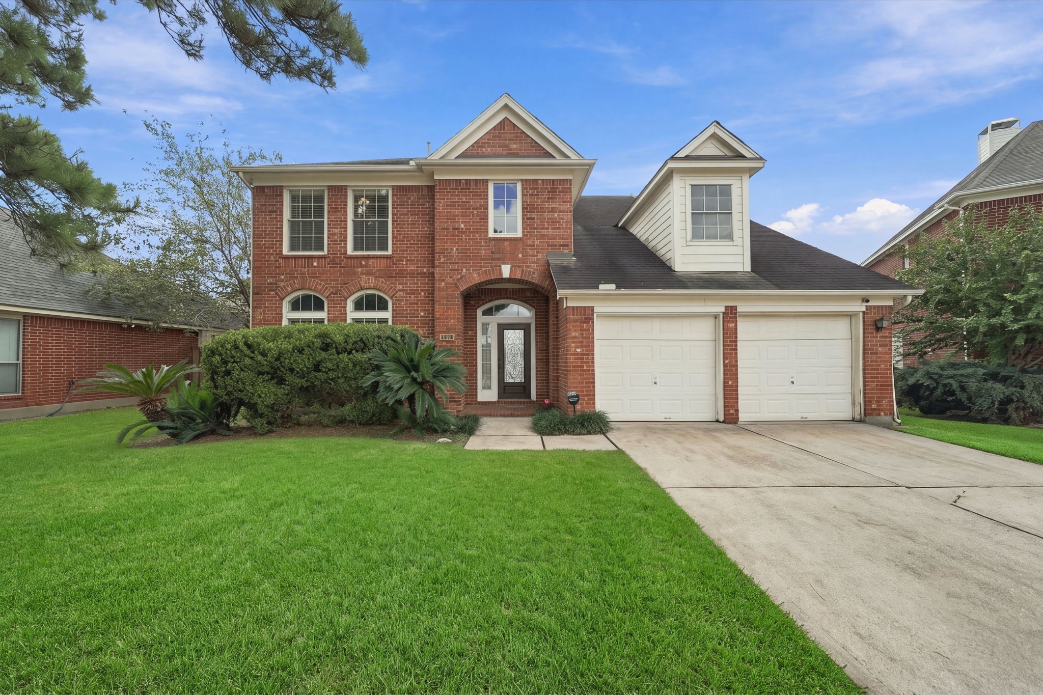 Listing photo 1
