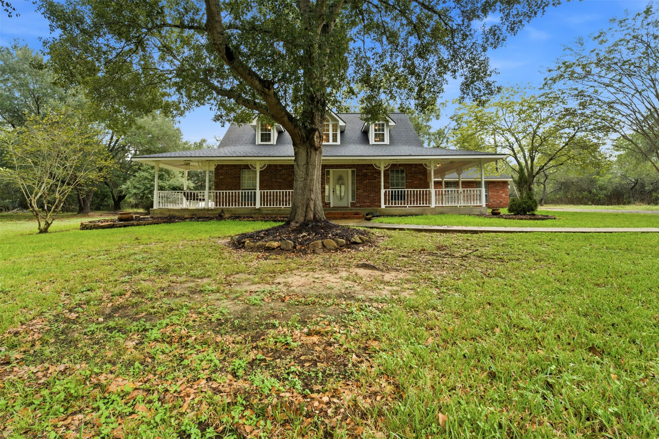 144 Pin Oak Lane