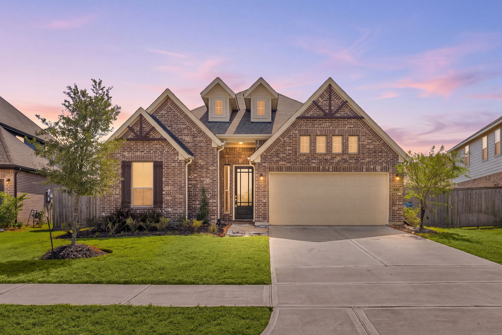 32307 Elmwood Manor