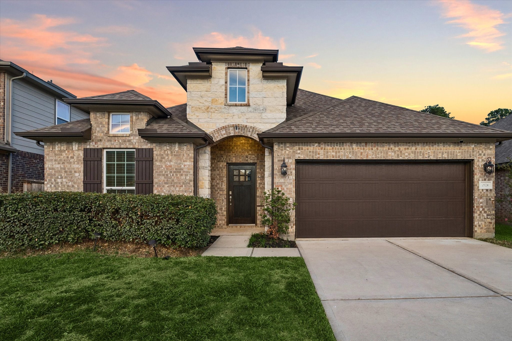 1924 Canyon Live Oak Street