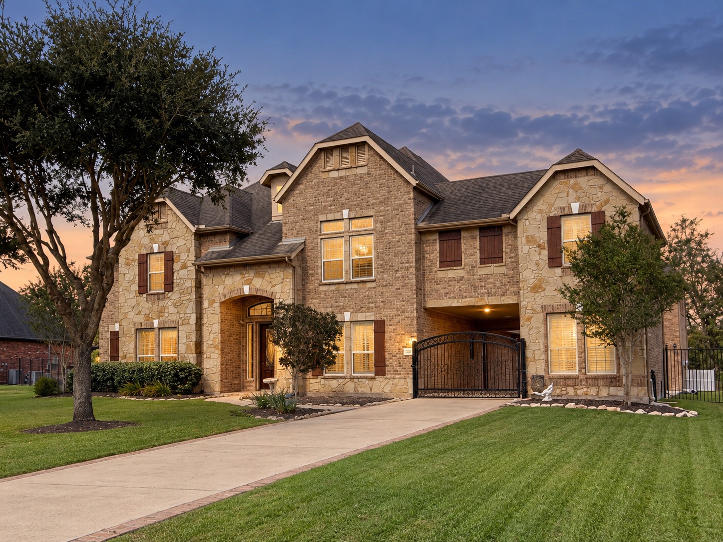 6010 Crystal Water Drive
