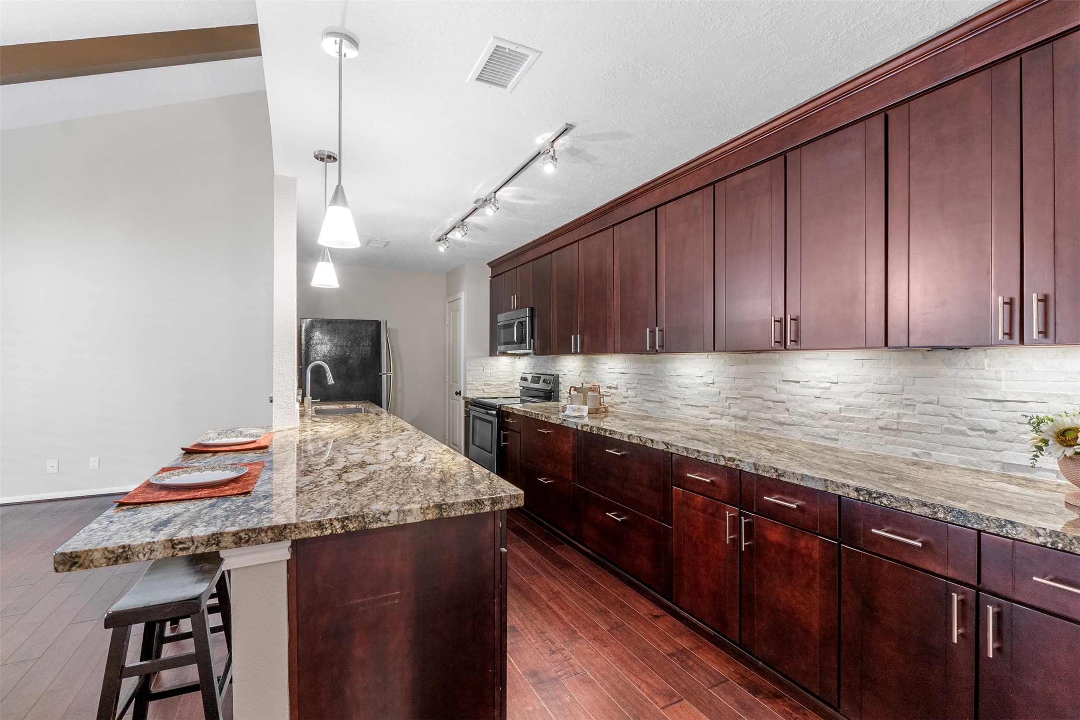 1100 Augusta Drive